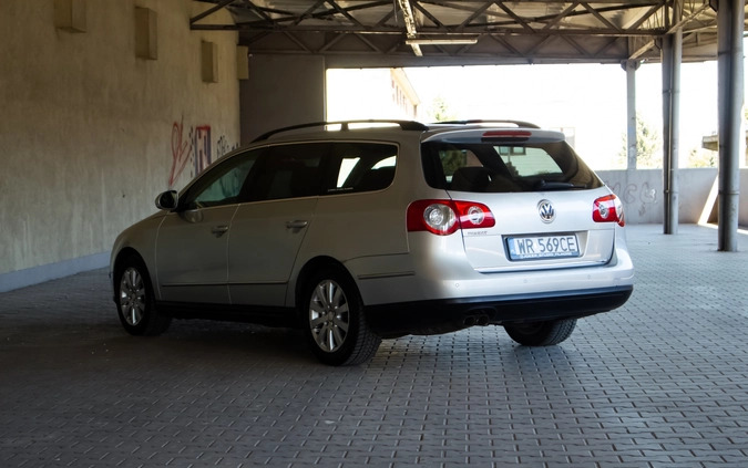 Volkswagen Passat cena 17900 przebieg: 400213, rok produkcji 2010 z Radom małe 704